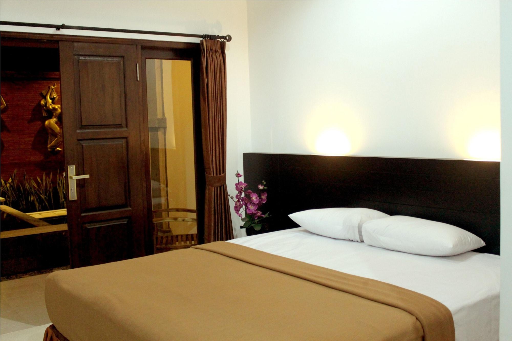 Jesens Inn II Кута Экстерьер фото