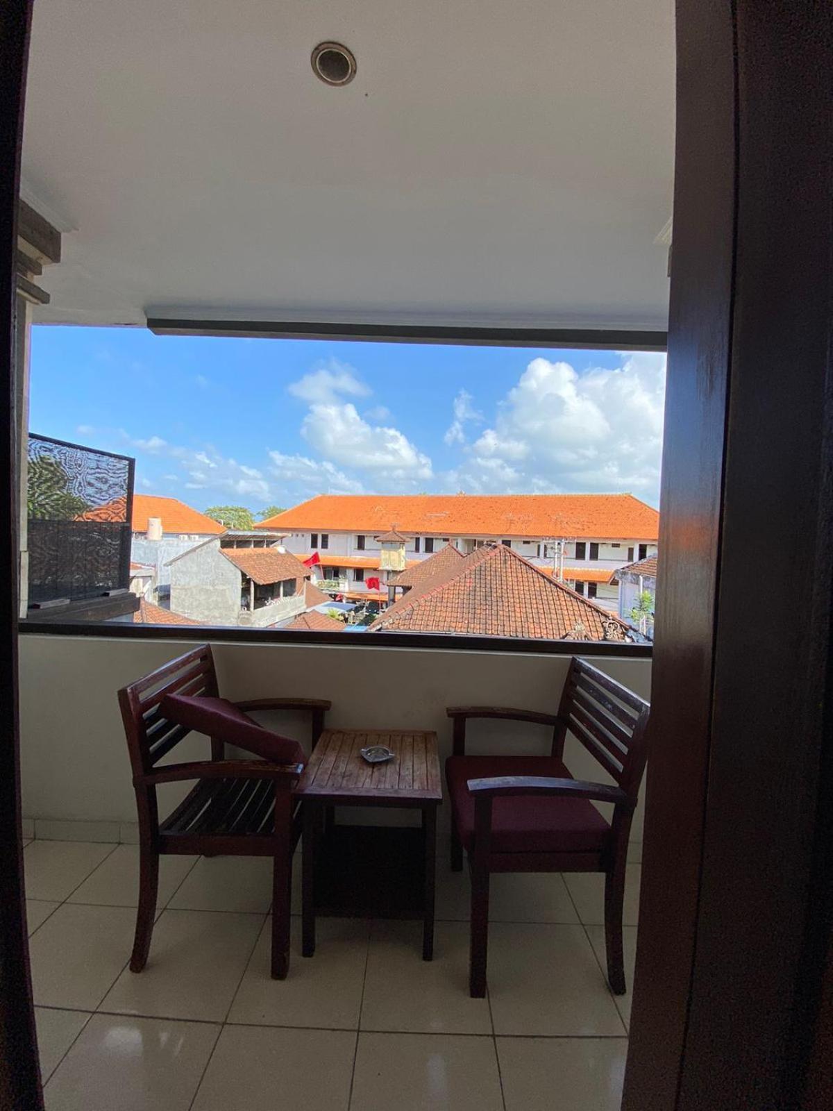 Jesens Inn II Кута Экстерьер фото