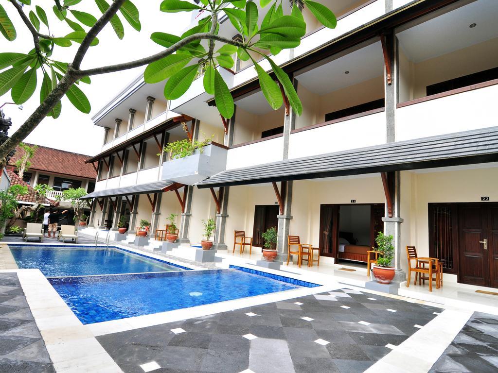 Jesens Inn II Кута Экстерьер фото