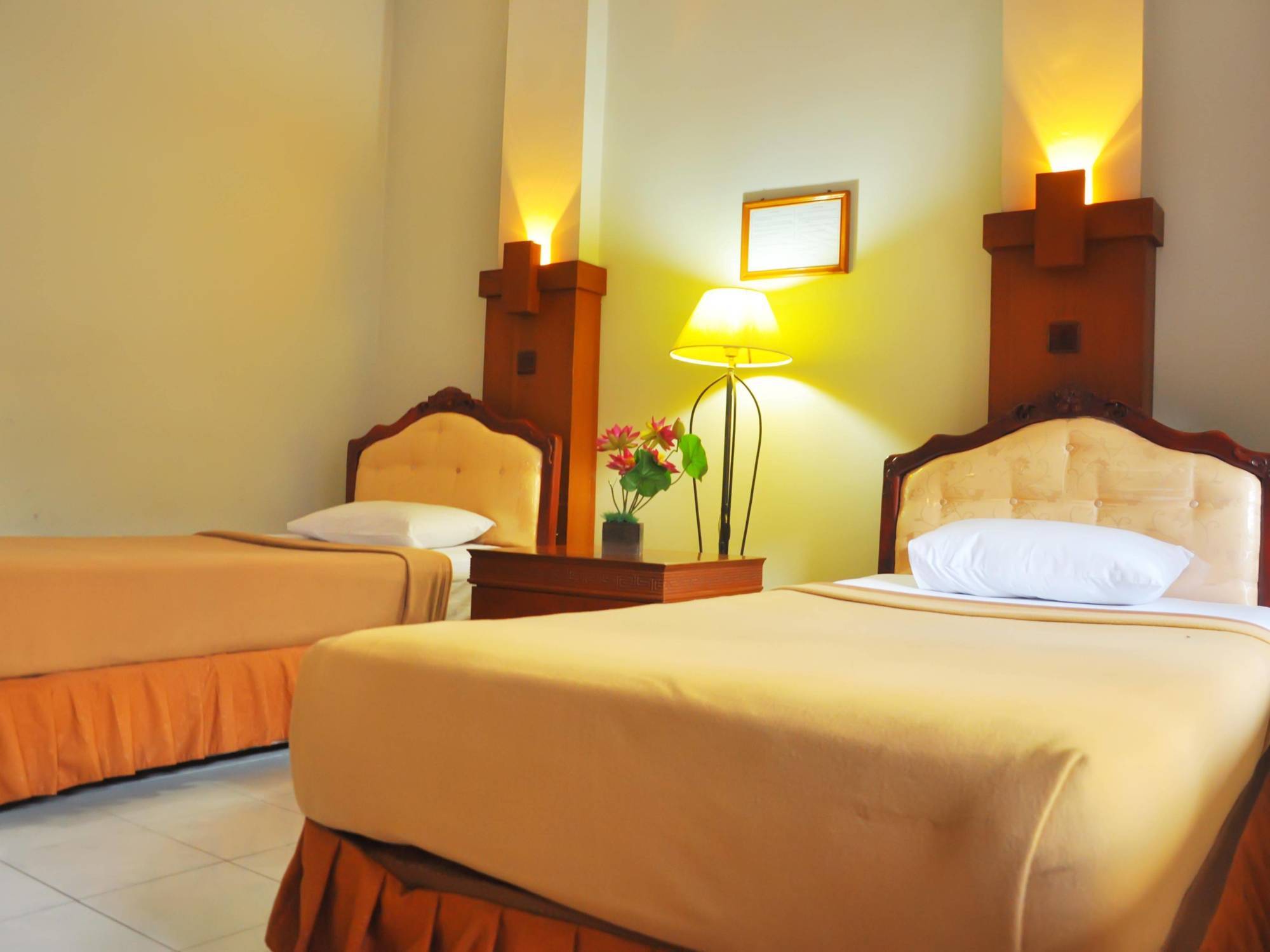 Jesens Inn II Кута Экстерьер фото