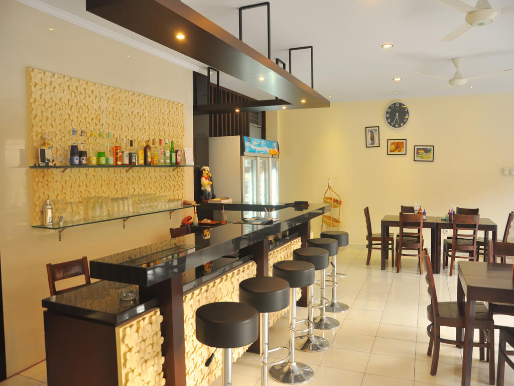 Jesens Inn II Кута Экстерьер фото